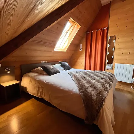Appartement Climatise 16 Personnes Saint-Etienne-de-Cuines