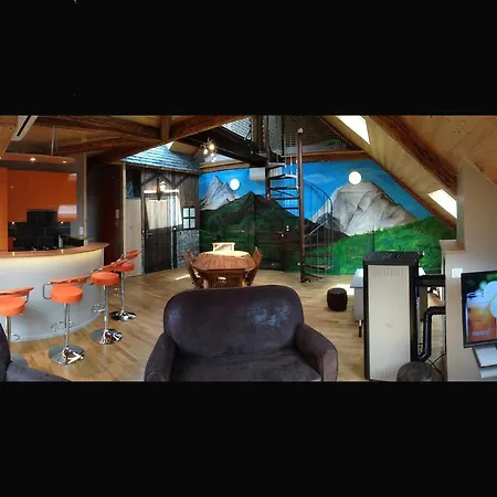 Appartement Les Combles - Etienne De Cuines